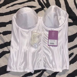36D NWT $69 White Corset Top